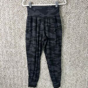 Athleta Joggers Women’s Small Salutation Gray Camouflage High Rise